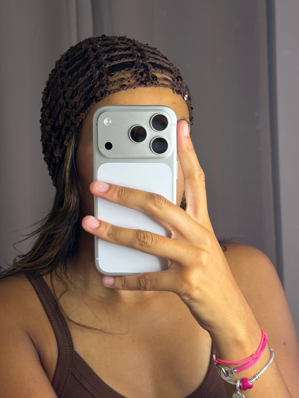 Bonnet crochet strass marron