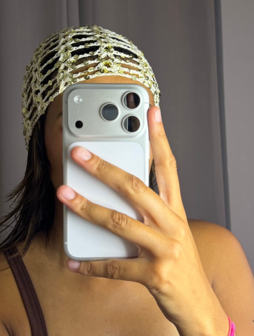 Bonnet crochet strass or