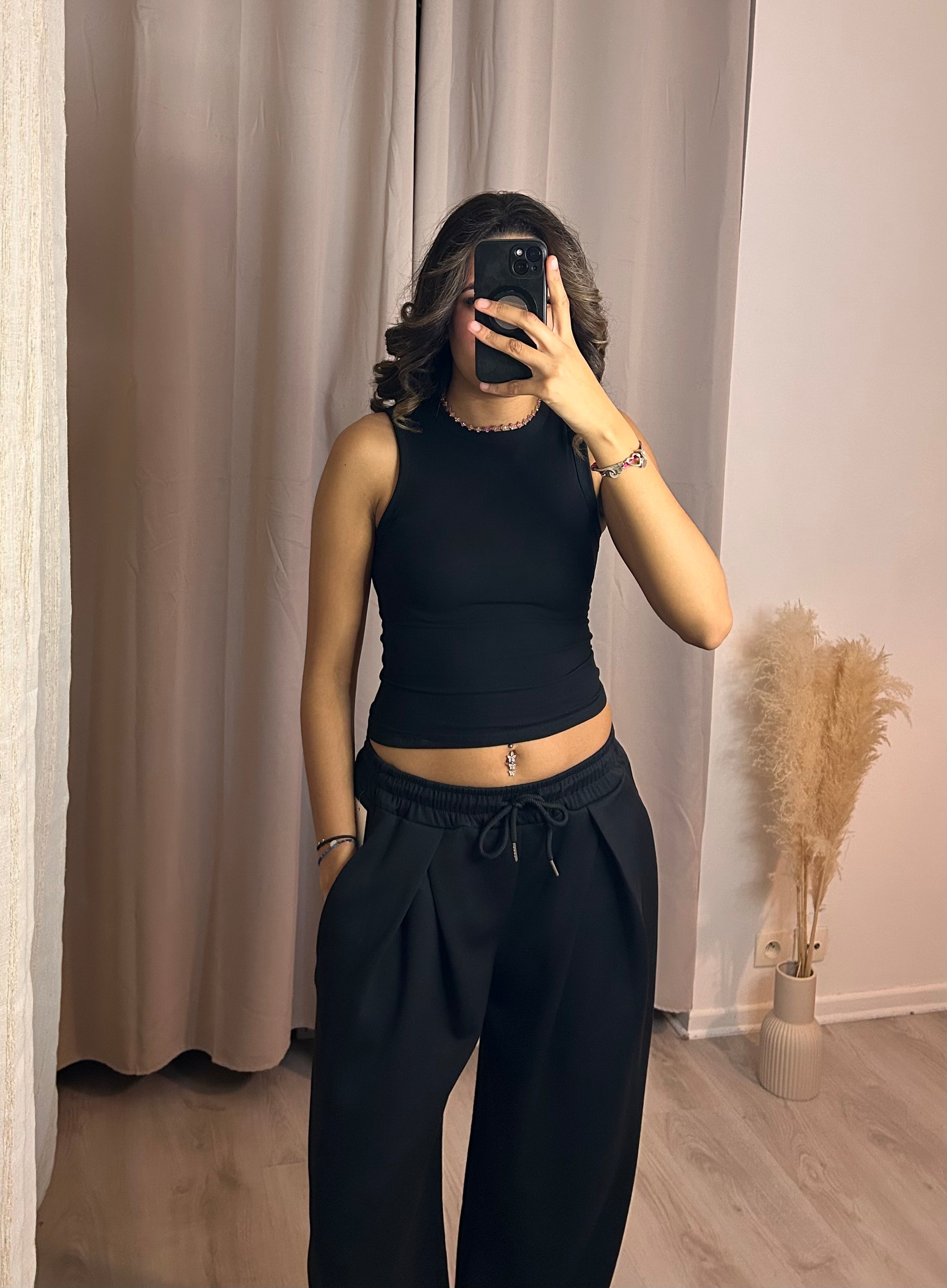 Top Emma Noir