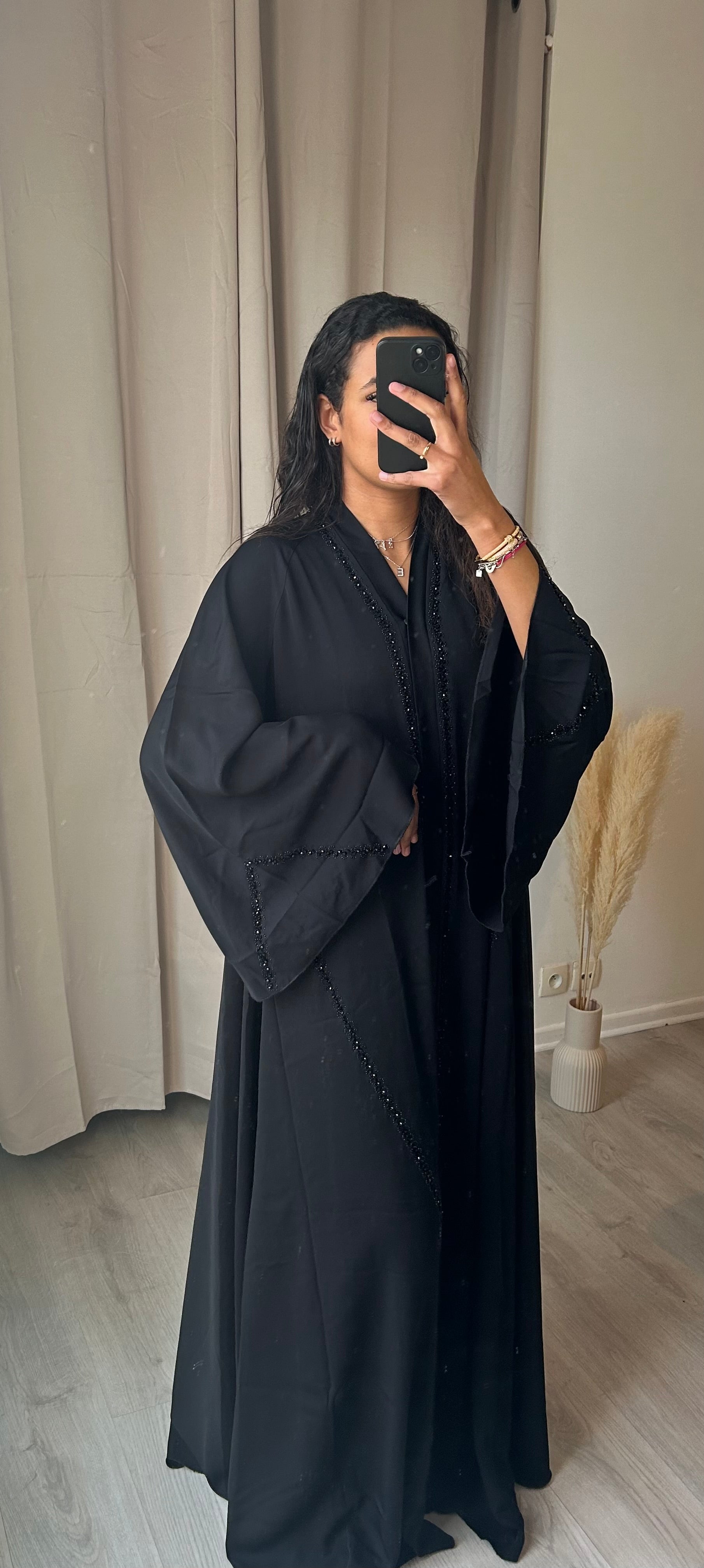 Abaya Nayah