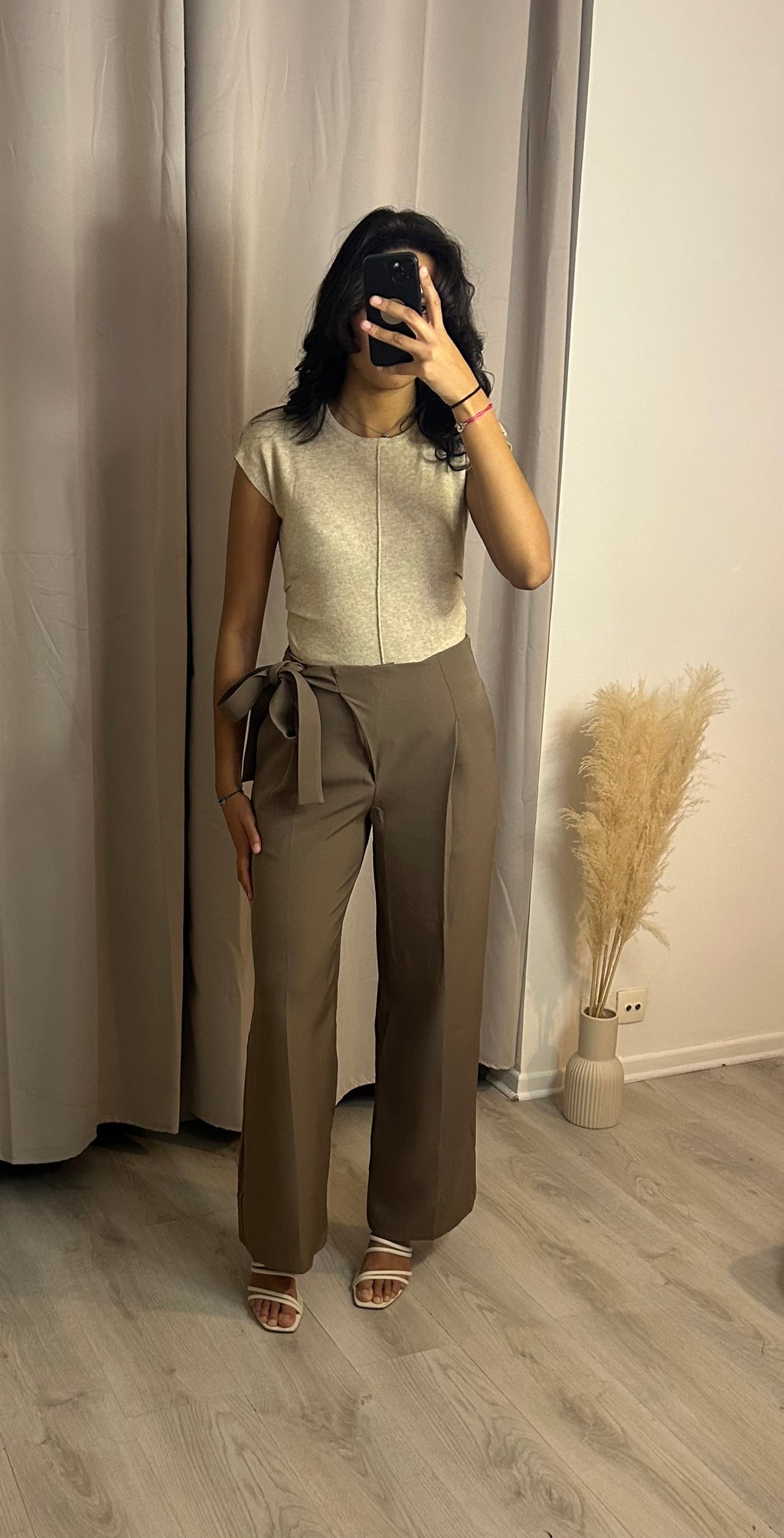 Pantalon avec nœud Taupe