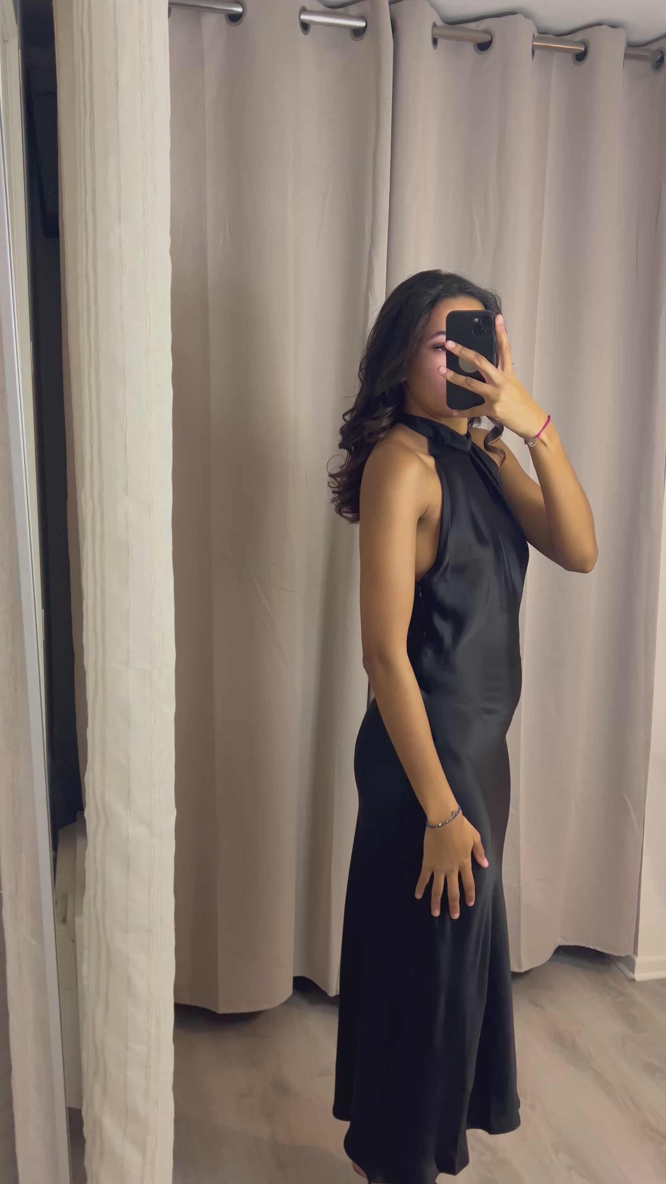 Robe satin dos nu Noir