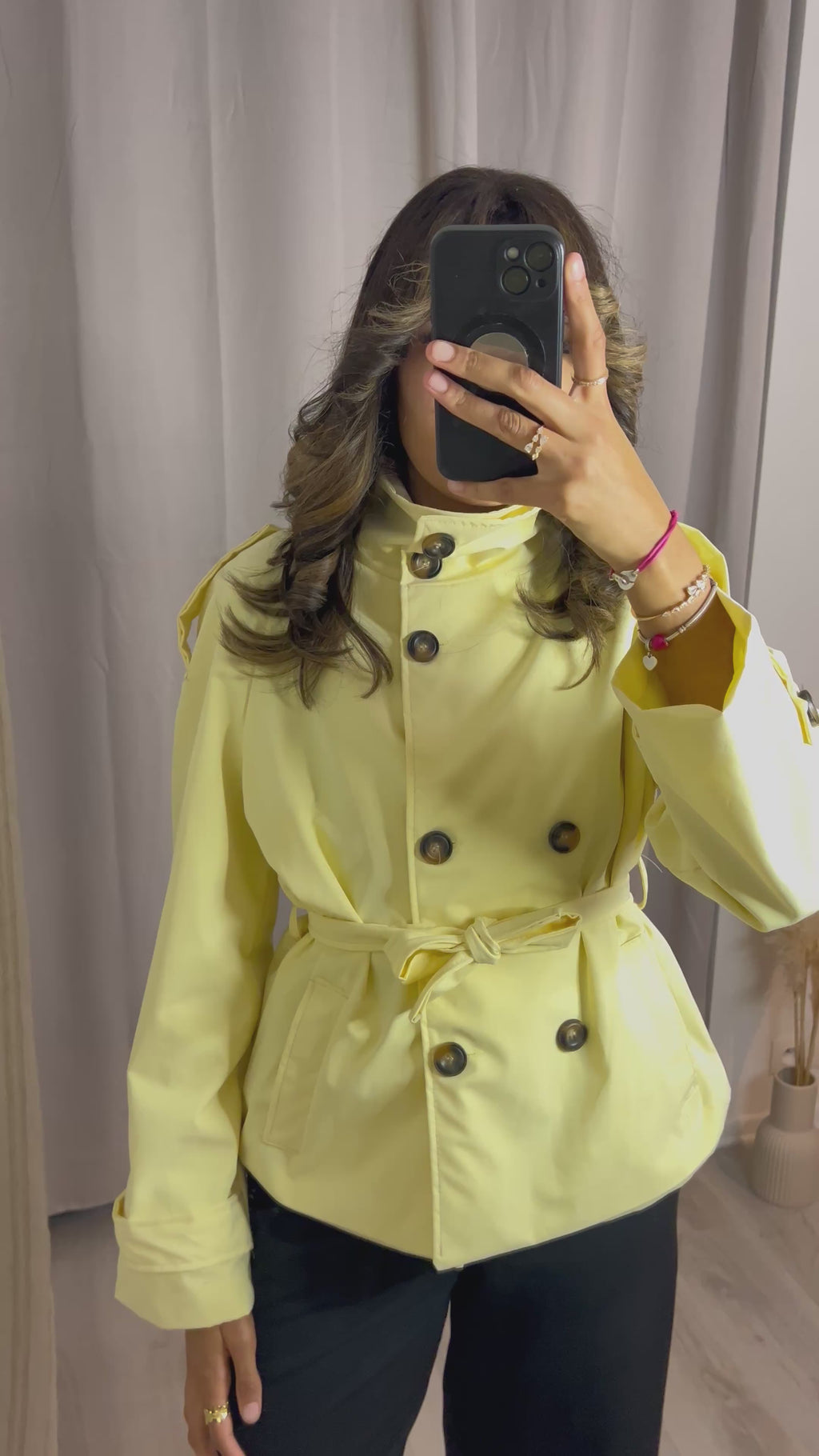Trench court Jaune