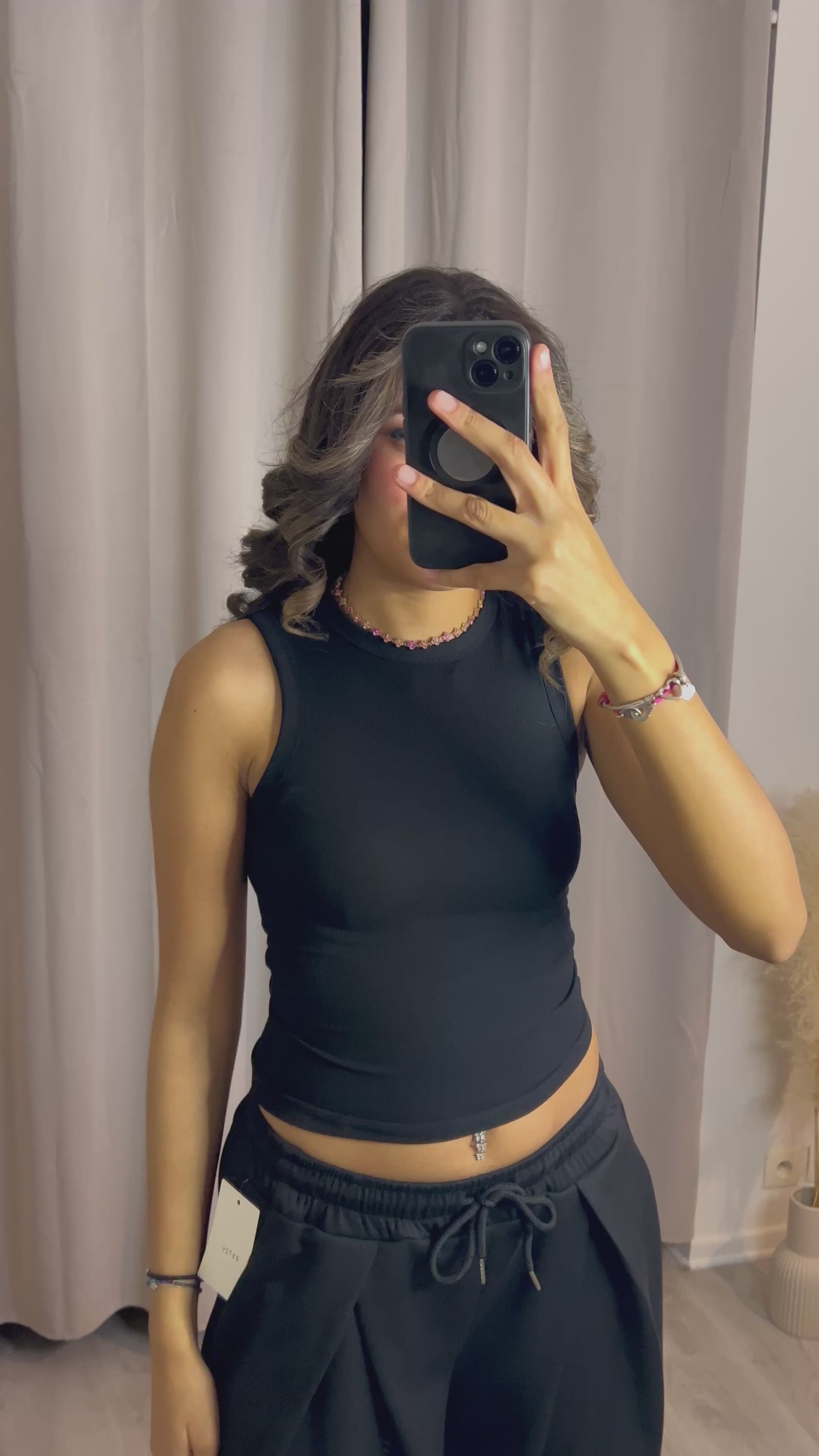 Top Emma Noir