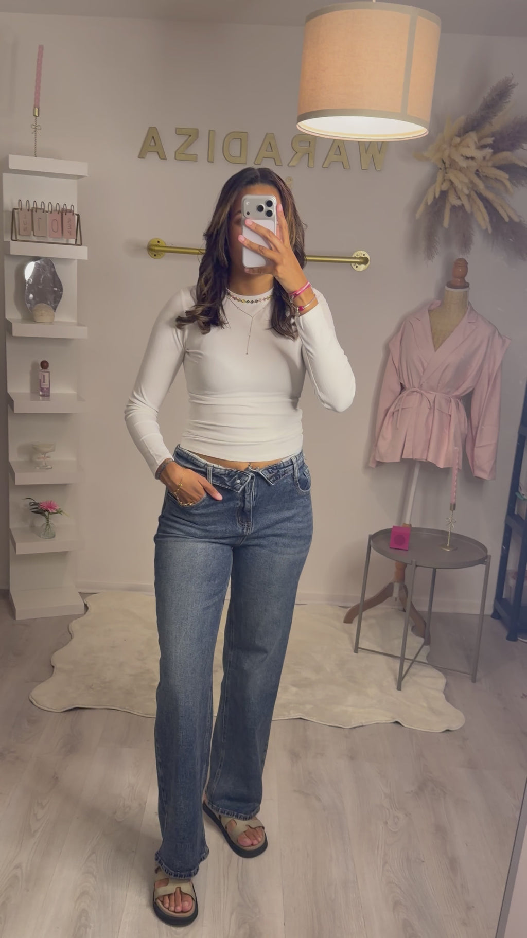 Jean Lola
